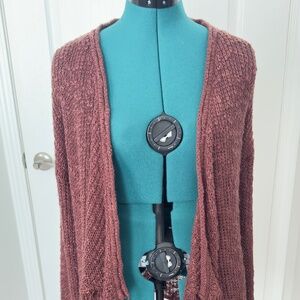 Perfect Fall Accent Sweater with Fringe- kind of like a faded pomegranate color